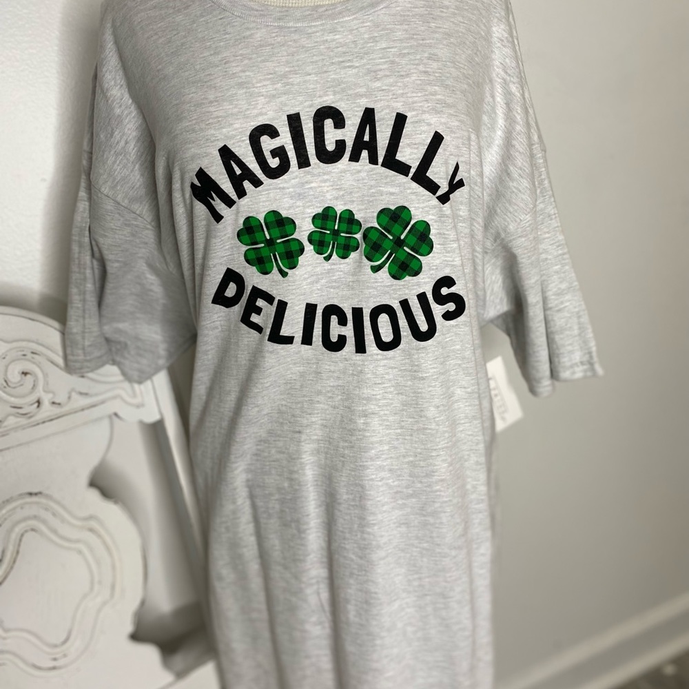 ONE left! XXL Tee!